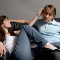 Een bloedmooie vrouw daten: hoe pak je het aan?