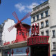 Voorkant van de Moulin Rouge