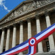 Onder aan het Palais Bourbon