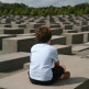 Persoon op het Holocaust-Mahnmal