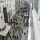 Wandelaars op de Nieuwstraat