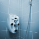 Tegelvoegen in de douche opfrissen